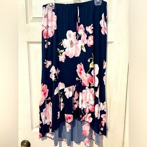 NWOT “Emi & Joe” Navy Hi Lo Ruffled Hem Knit Pink Floral Design Skirt
